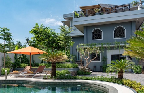 Kayu Putih House | Hillside Lovina Studio 2 - Private Studio in Central Lovina
