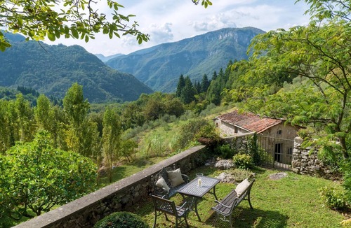 Borgo a Mozzano Villa | Hillside Retreat with near Lucca.