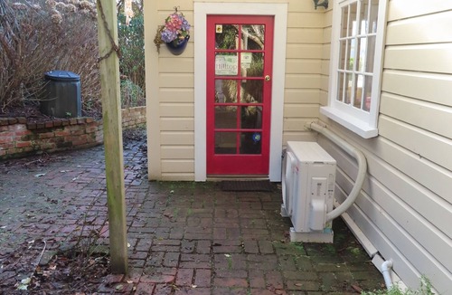 Papatowai Cottage | Hilltop Accommodation Catlins - Cottage