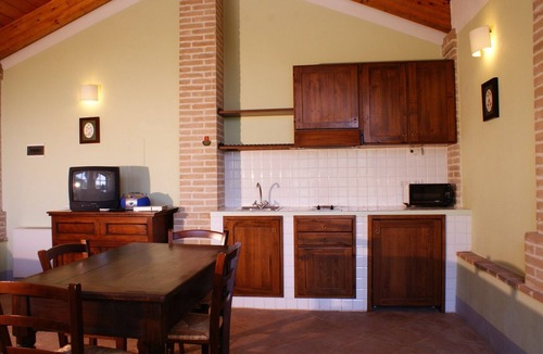 Assisi Apartment | Hilltop apartment with swimming pool