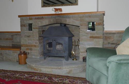 Little Cowarne House | Hilltop Bungalow for a Spacious Country Break