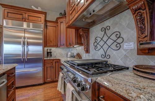 Redding House | Hilltop Estate Pool Table, Gym, Mountain Views