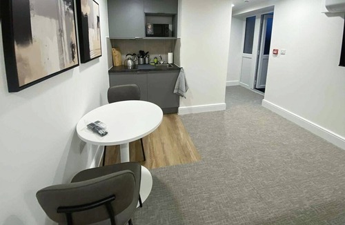 Torquay City Centre Hotel | Hilltop Haven