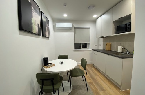 Torquay City Centre Hotel | Hilltop Haven