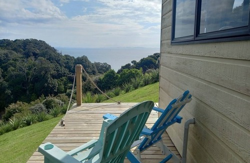 Amodeo Bay House | Hilltop Haven ~ Sunset views over the Hauraki Gulf
