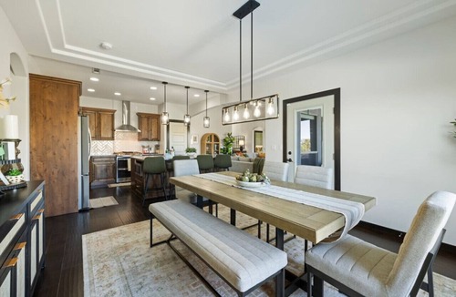 Kennewick House | Hilltop Haven w/Pool & Hottub!