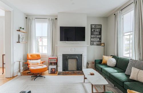 Staunton House | Hilltop Hideaway
