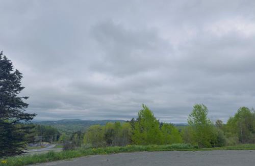 Berlin Corners Hotel | Hilltop Inn