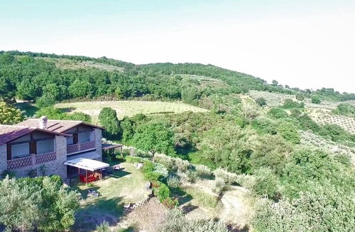 Gualdo Cattaneo Villa | HILLTOP VILLA PRIVATE POOL AMAZING LOCATION