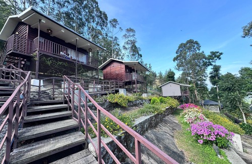 Nullatanni Cottage | Hilltop Munnar by Fracspace
