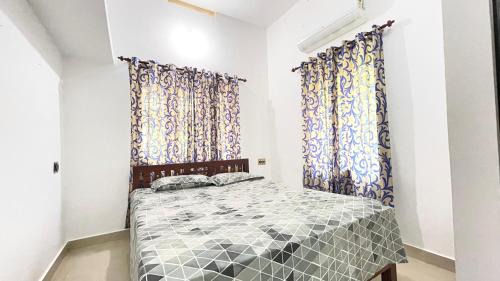 Irinjalakuda Villa | Hilltop Residency Home Stay Athirappilly