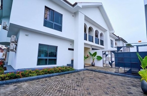 Orozo Apartment | Hillview Apartments