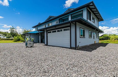 Hilo House | Hilo Town Center Studio