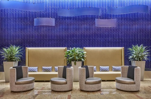 Downtown West Hotel | Hilton Baltimore Inner Harbor