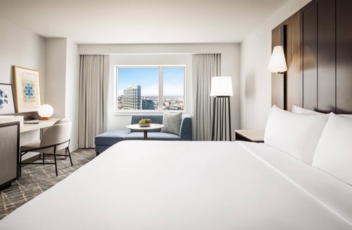 Prudential - St. Botolph Hotel | Hilton Boston Back Bay