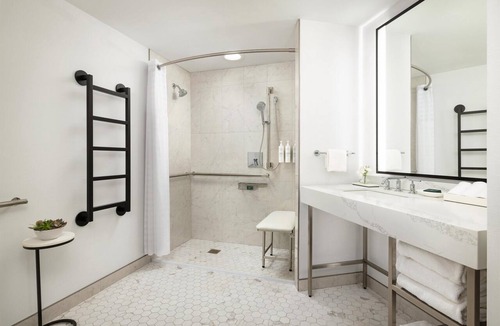Prudential - St. Botolph Hotel | Hilton Boston Back Bay