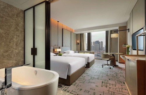 Chenghua Hotel | Hilton Chengdu Chenghua - Close to Panda Base and Chengdu East Railway Station