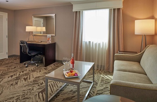 Florence Hotel | Hilton Cincinnati Airport