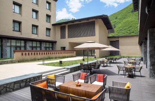 Jiuzhaigou Hotel | Hilton Garden Inn Jiuzhaigou