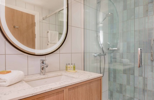 Sutton Cross Hotel | Hilton Dublin Airport Hotel