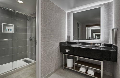 Fairfax Hotel | Hilton Fairfax