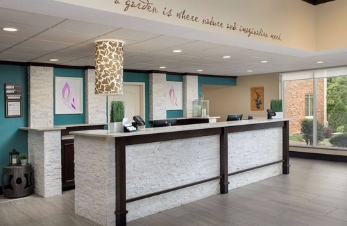 Mount Mourne Hotel | Hilton Garden Inn Charlotte/Mooresville