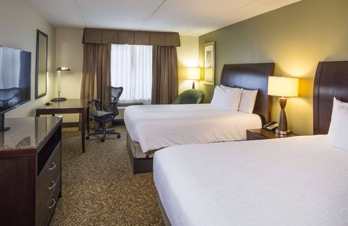 Hampton Hotel | Hilton Garden Inn Hampton Coliseum Central
