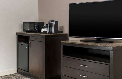 Calverton Hotel | Hilton Garden Inn Silver Spring White Oak