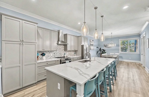 Folly Field House | Hilton Head 5BR Sleeps 18 Heated Pool Walk to Folly Field Dog Friendly Elevator