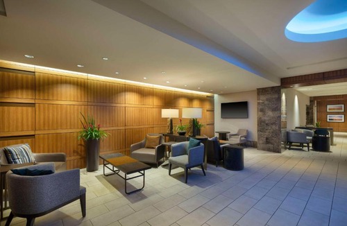 Mile Square Hotel | Hilton Indianapolis Hotel & Suites