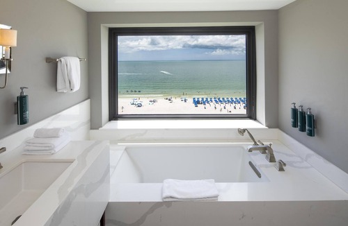 Marco Island Resort | Hilton Marco Island Beach Resort and Spa