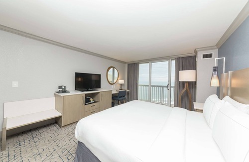 Indialantic Hotel | Hilton Melbourne Beach Oceanfront