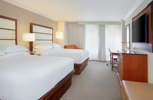 Park Shore Hotel | Hilton Naples