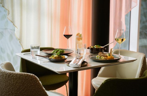 Puteaux Hotel | Hilton Paris La Défense