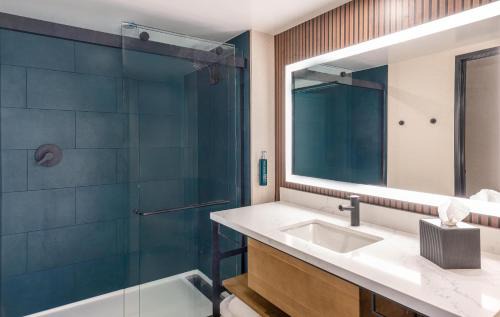 Camelback East Resort | Hilton Phoenix Resort at the Peak