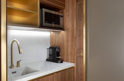 Rohansky ostrov Hotel | Hilton Prague Atrium