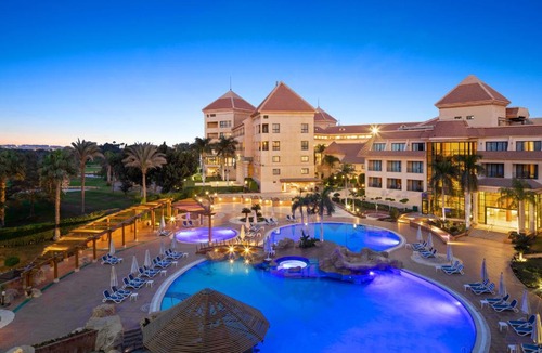 Dream Land Hotel | Hilton Pyramids Golf
