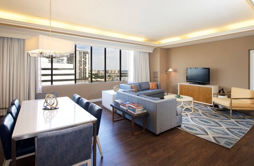 St. Petersburg Hotel | Hilton St. Petersburg Bayfront