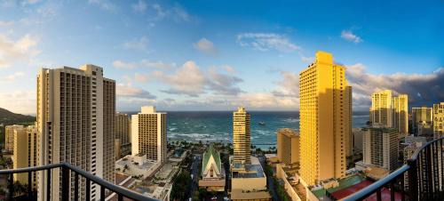 Waikiki Resort | Hilton Waikiki Beach Resort & Spa