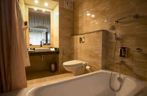 Sarangkot Hotel | Himalayan Front - A Luxury Hotel with Panoramic Annapurna Mountain Views