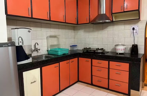 Darjeeling Apartment | Himalayan Retreat - Mountain & city view