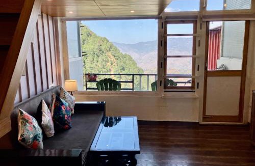 Mussoorie Bed & Breakfast | Himalayan view