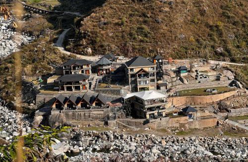 Jia Hotel | Himani Hill View Retreat