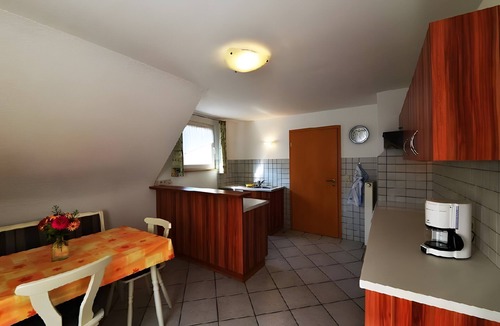 Gengenbach Apartment | Himmelsbach Apartment with Terrace and Wi-Fi
