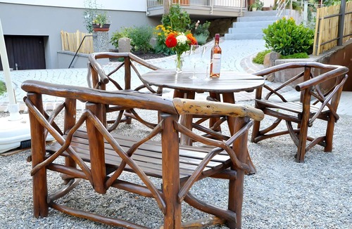 Gengenbach Apartment | Himmelsbach Apartment with Terrace and Wi-Fi