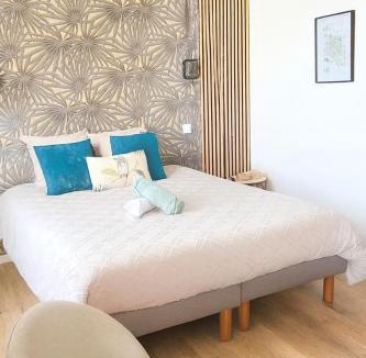Nogent-le-Rotrou Apartment | Hinster - studio confort, espace café, au coeur de Nogent