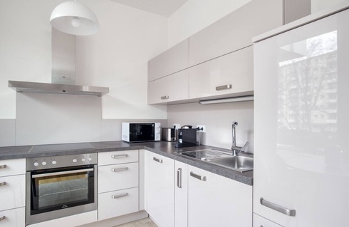 Wilmersdorf Apartment | Hip Charlottenburg Studio near KaDeWe & Kurfürstendamm, by Blueground