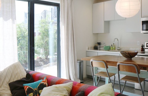 Munjoy Hill Apartment | Hip & Cozy high-end Modern Design