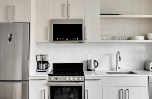 Forest Hills - Woodbourne Apartment | Hip Jamaica Plain Studio w/ Gym & W/D, near Orange Line, by Blueground