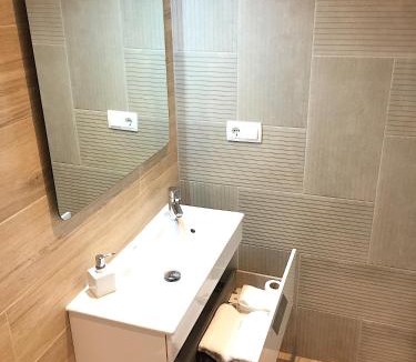 Dreta de l'Eixample Hostel | Hip Karma Hostel